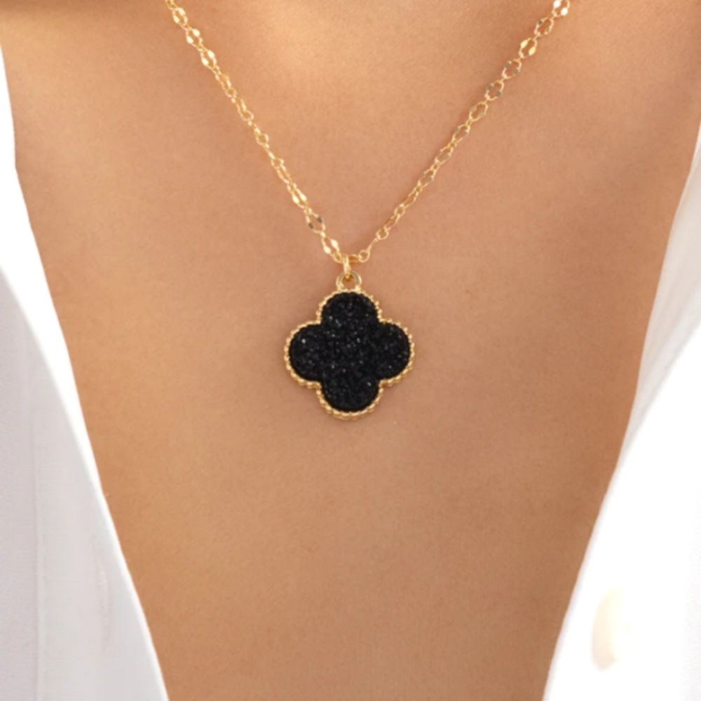 Clover Necklace